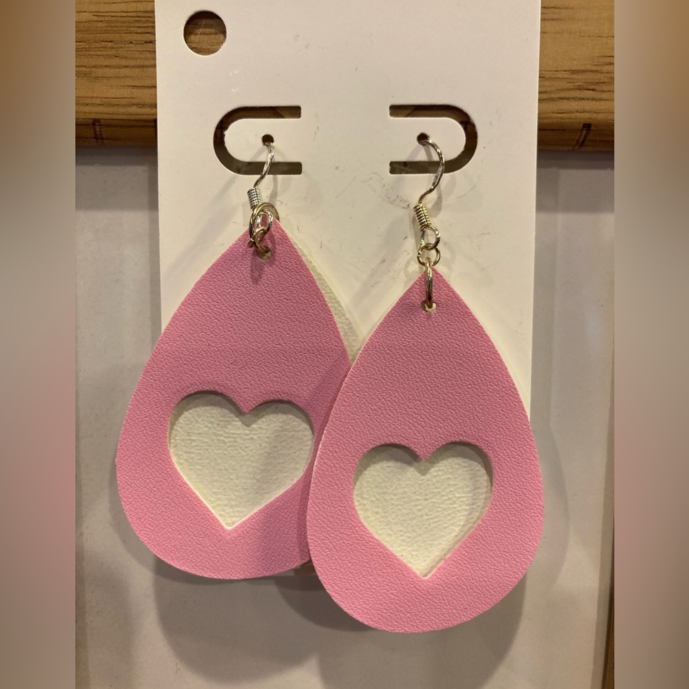 Chic Pink Heart Teardrop Earrings